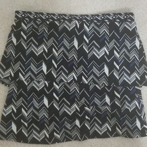 White House Black Market Chevron Top Small